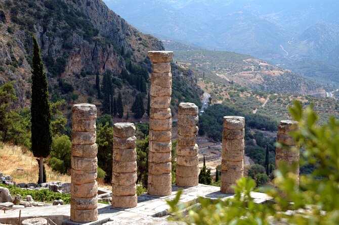 Delphi One Day Trip from Athens - Arachova stop: quick photos and a walk, not a detour adventure