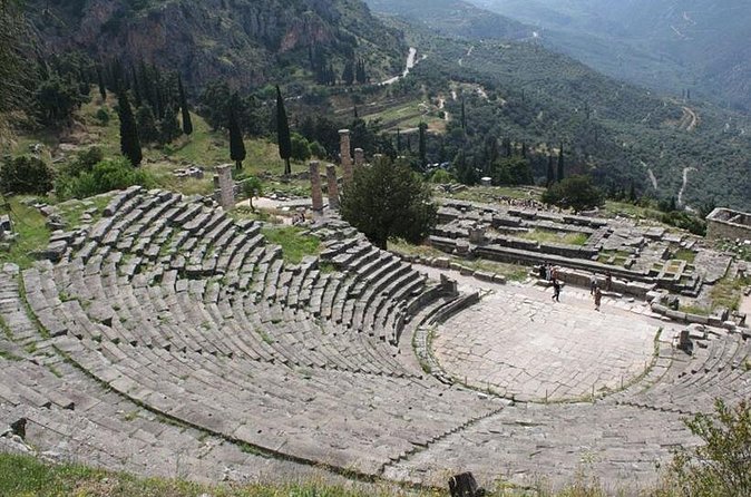 Delphi private tour: Navel of Earth, Apollo Temple, Oracle - Temple of Apollo: the oracle story, and the debate you can hear