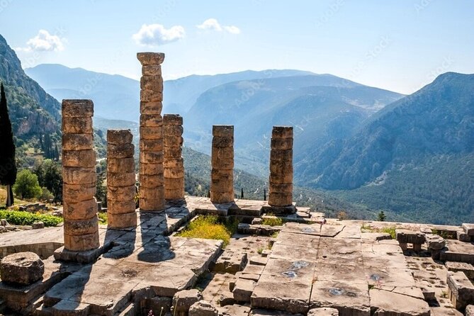 Delphi: Self-guided Audiovisual Tour with 3D Representations - What you’ll need on the ground
