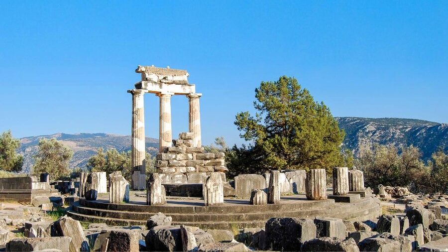 Delphi Self-Guided Tour with 3D Models & Audio (No Ticket) - Getting to Delphi and planning your on-site time
