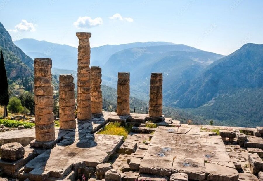 Delphi Self-Guided Tour with 3D Models & Audio (No Ticket) - Language options: make the story match your comfort