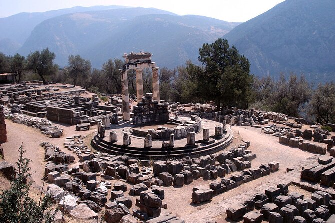 Delphi Skip-The-Line Private Tour with Licensed Guide & Admission - The Archaeological Site: the path to the Temple of Apollo and the Oracle story