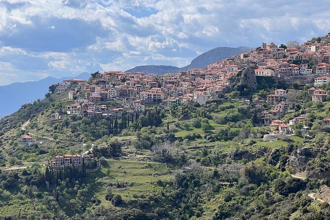 Delphi & Thermopylae Full Day Private Tour from Athens - Arachova stop: quick mountain-town flavor and a panoramic point