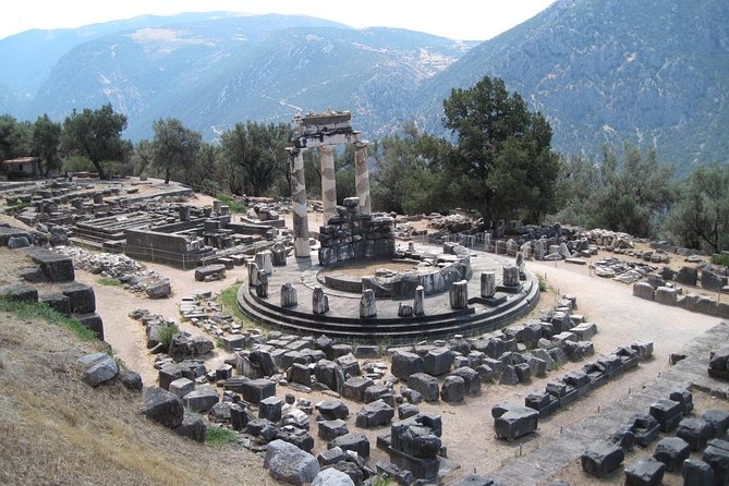 Delphi Tour (Full Day) - Arachova Village for a One-Hour Reset