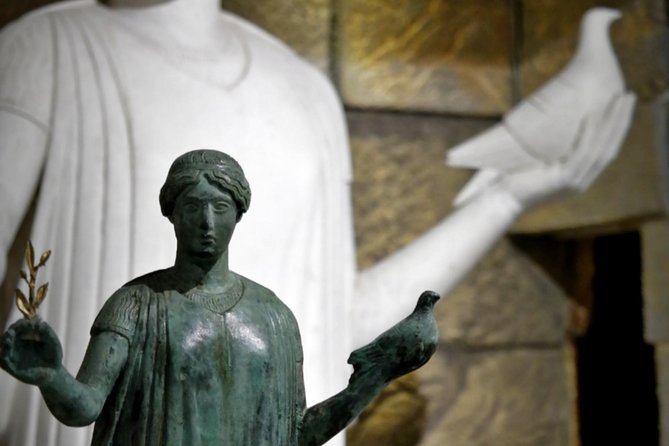 Discover your talent in sculpture, in a country where golden section was born. - Entering the Studio: Where Sculpture Meets Myth and Game Props