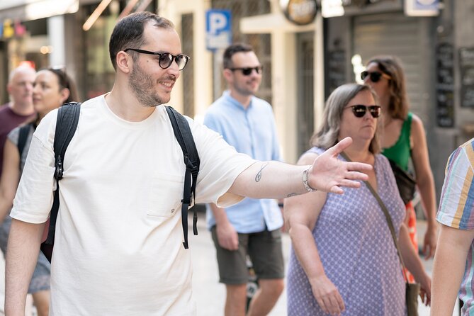 Explore the hidden food gems of Athens - Monastiraki: the finish that turns shopping lessons into a real meal