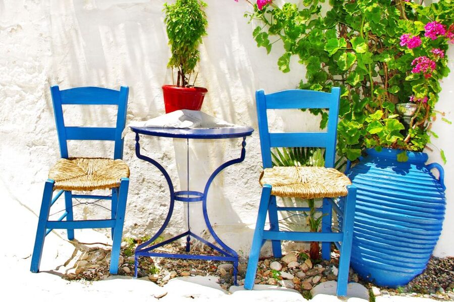 From Athens: 2-Day Trip to Santorini with Accommodation - Oia on Foot: Cobblestones, Castle Views, and the Sunset Moment