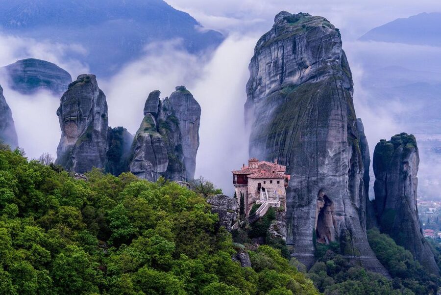 From Athens: 2 Days Meteora, Thermopylae & Delphi Tour - What this 2-day tour is really built for