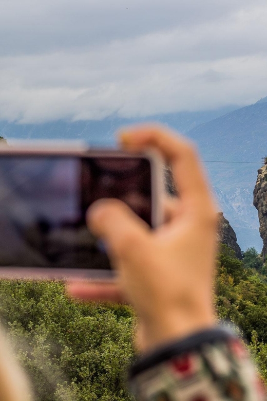 From Athens: 2 Days Meteora, Thermopylae & Delphi Tour - Day 1 from Athens to Kalambaka: transfer that gets you to Meteora in time