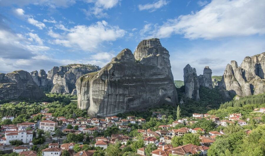 From Athens: 3-Days Meteora with small size local tours - Day 2 choices: half-day sights vs a hiking tour