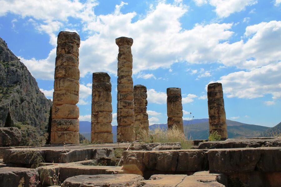 From Athens: 4-Days Classical Tour with Meteora - A Fast Route Through Greek Icons: Corinth, Mycenae, Olympia, Delphi, Meteora