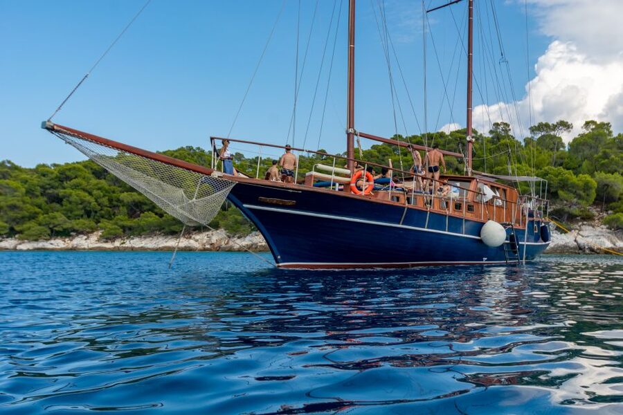 From Athens: Aegina, Agistri and Metopi Day Cruise w/ Lunch - Agistri Island: Shops, Walks, Swimming, and a Bike Option