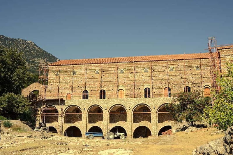 From Athens: Ancient Sparta and Nemea Wine Country Day Trip - Domaine Skouras Wine Tasting: A Real Payoff at the End