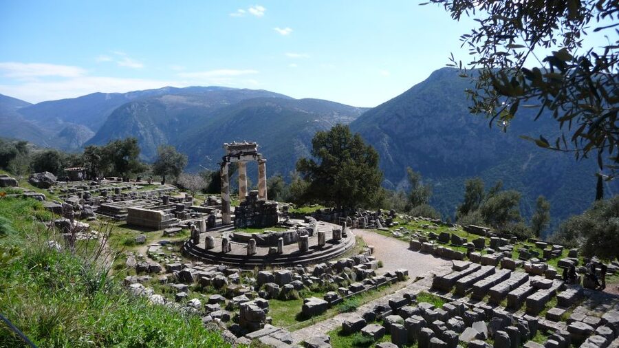 From Athens: Full Day Private Tour of Delphi - The Athens-to-Delphi ride: where you start learning before you park