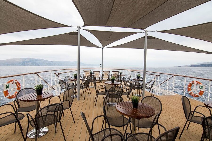 From Athens: Hydra, Poros & Aegina Cruise with Buffet Lunch - Getting to the boats: Athens pickup and your first crossing