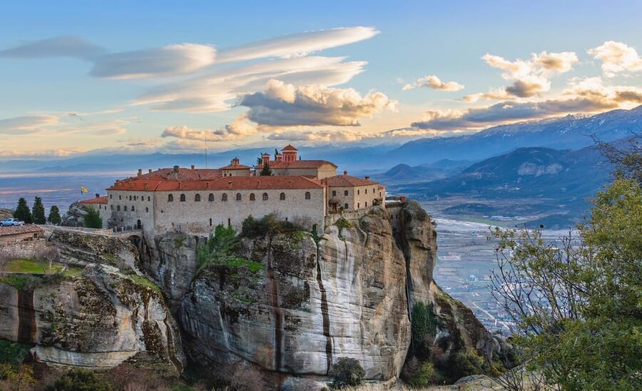 From Athens: Meteora Full-Day Trip with Guide on Luxury Bus - Who This Meteora Trip Suits Best