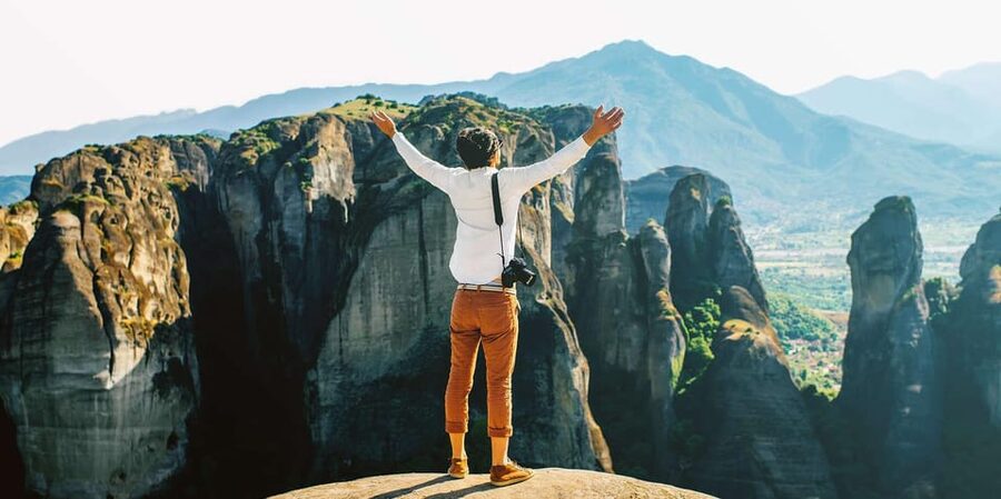 From Athens: Meteora Full-Day Trip with Guide on Luxury Bus - The Drive to Meteora: History Taught on the Road