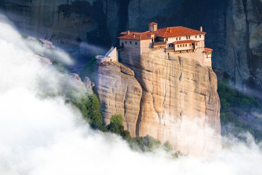 From Athens or Piraeus: Meteora Full-Day Private Trip - Private Door-to-Door Transport from Athens or Piraeus