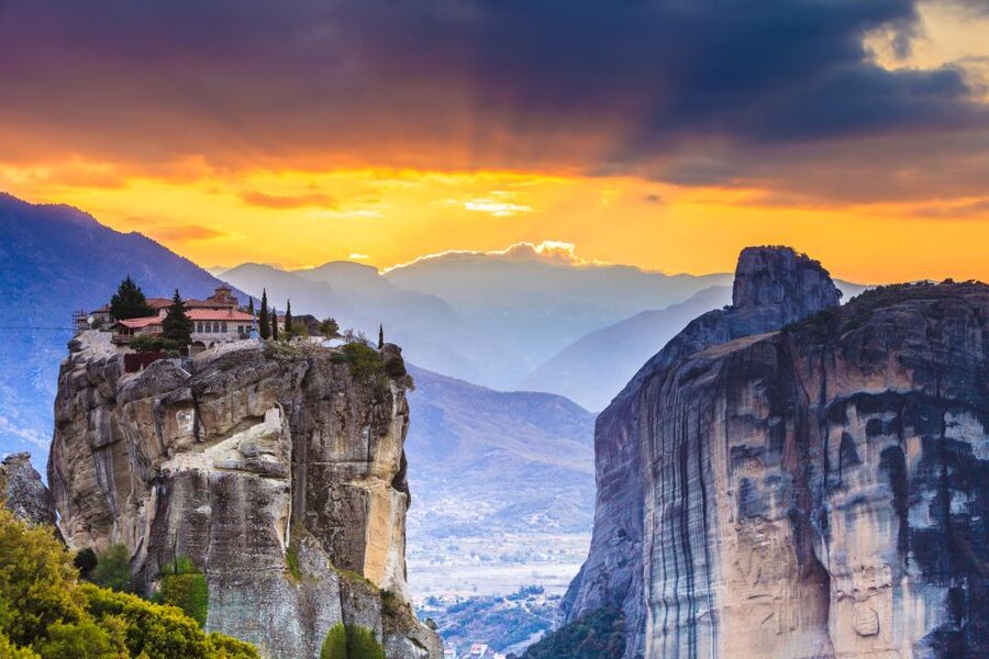 From Athens: Private Day Tour to Meteora and Thermopylae - Meteora arrives fast: 200m rocks and the UNESCO wow factor