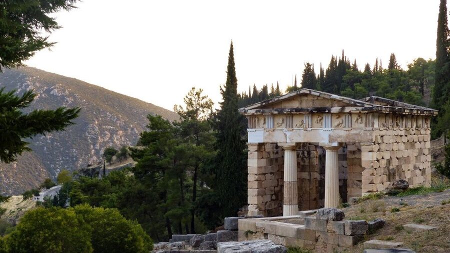 From Athens: Private Delphi and Thermopylae Guided Day Trip - FAQ