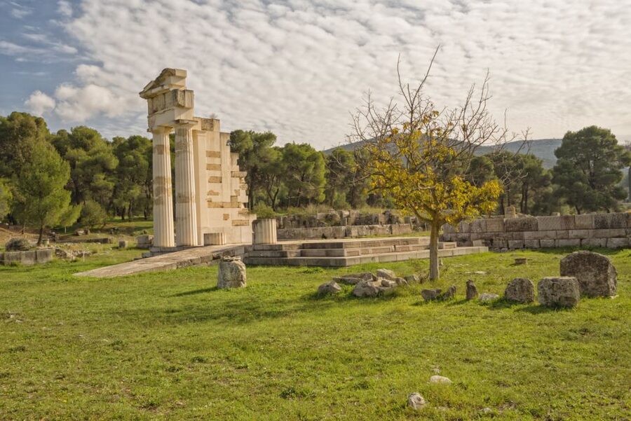 From Athens: Private Tour to Mycenae, Nafplio, & Epidaurus - Mycenae and Agamemnon’s tomb: where legend has a place to stand