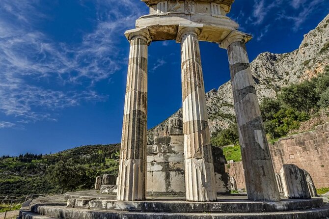 Full-Day Delphi Tour from Athens - The Beotia drive and Livadia stop: a quick myth-and-town reset