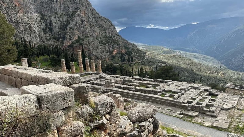 Full Day Private Tour Delphi Navel Of Earth Hosios Loukas - Door-to-Door Transport From Athens (and Yes, It Matters)