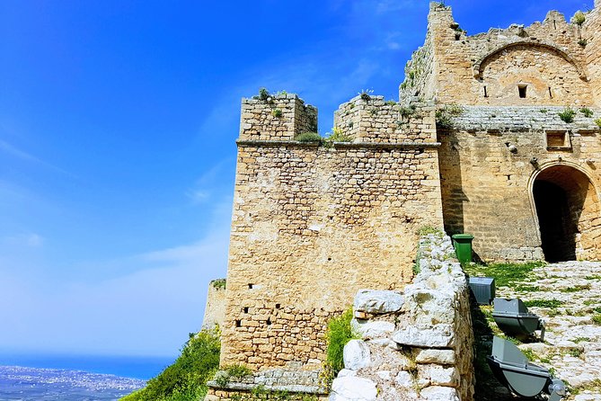 Full day tour Ancient Corinth with wine or olive oil tasting - Quick take