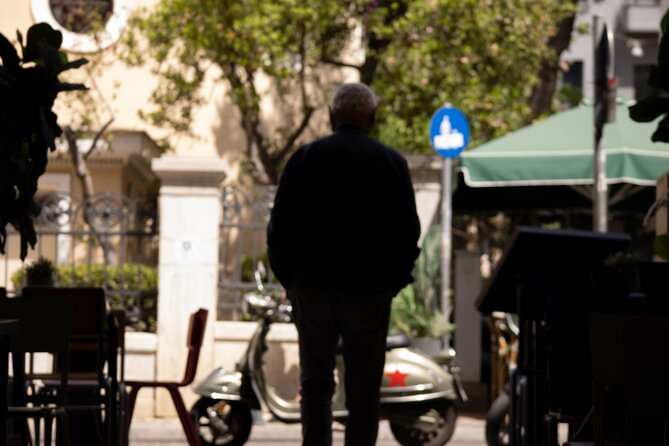 Guided Street Photography Tour in Athens - The coaching part: how you upgrade your photos without overthinking