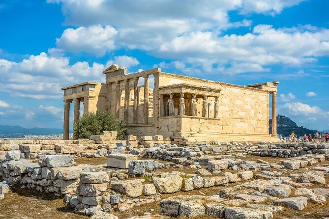 Guided Walking Tour of the Acropolis in Athens in Spanish - Temple of Athena Nike and the Propylaea gateway