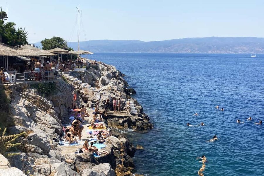 Hydra Island: Full Day Trip from Athens with Swimming - Vlichos Beach: The Seaside Lunch and the Second Swim Option