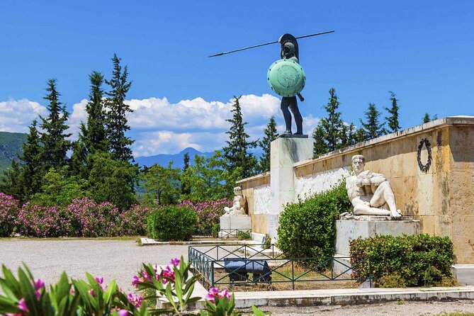 Indulge to the beauty of Greece with the 4 days Classical Greece private tour - Day 3 Delphi: the oracle site and the symbols you should look for