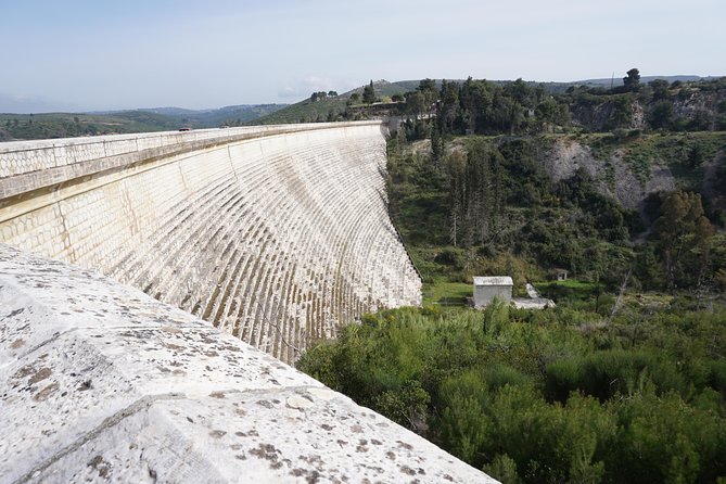 Marathon Battlefield Half Day Private Tour from Athens - Stop 1: Marathon Tomb and the tumulus of the Athenians
