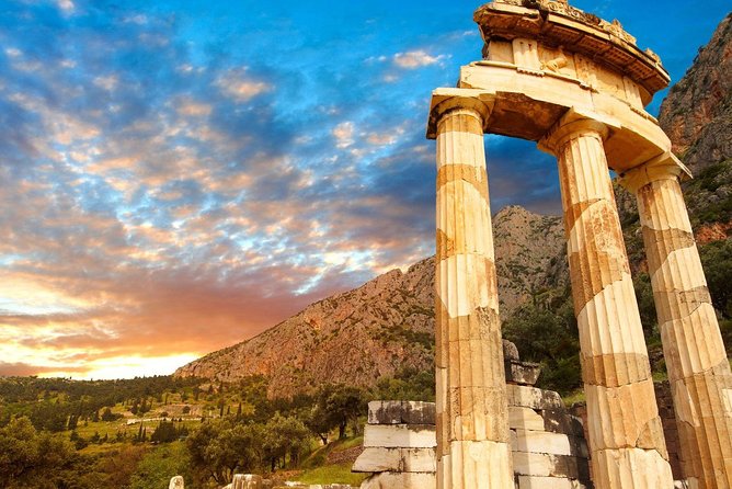 Mercedes Private Tour to Meteora, Delphi and Thermopylae - Key Highlights at a Glance