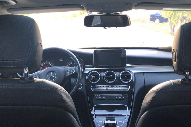 Mercedes Private Transfer Athens - Rafina - The Drive to Rafina Port: Timing, Traffic, and What the Driver Actually Helps With
