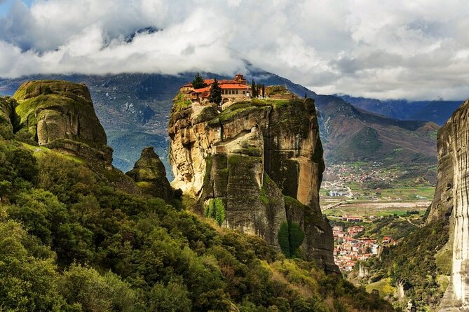 Meteora and Thermopylae Private Tour from Athens - Meteora’s Great Meteoron stop: three monastery visits on the rocks