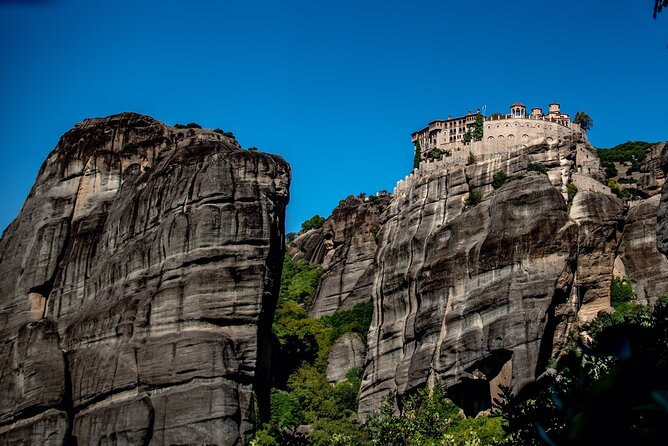 Meteora daytrip private tour for groups from Athens - English-speaking driver stories: what makes the trip feel special