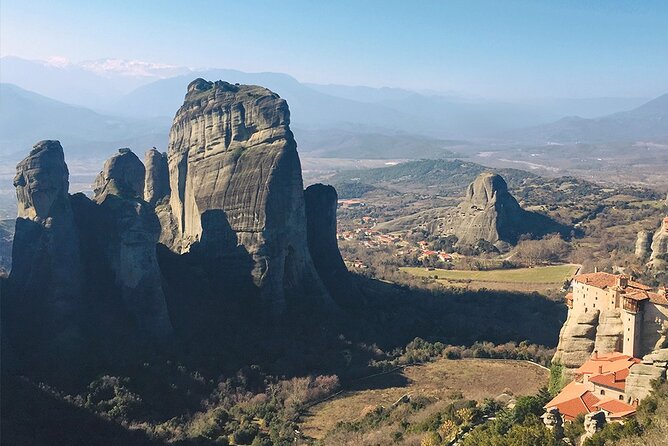 Meteora Full-Day Trip with Guide on Luxury Bus From Athens - Meteora monasteries: what you’ll see, and what you must plan for