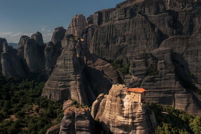 "Meteora Highlights: A Journey Among the Sky-High Monasteries" - Athens to Meteora: the ride sets the mood