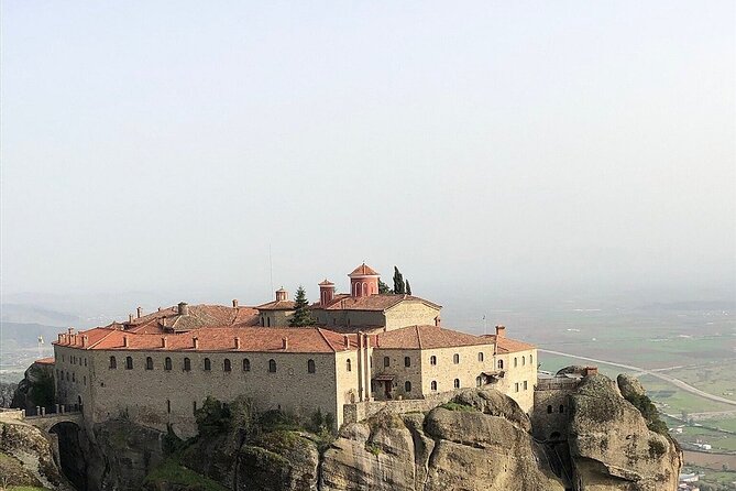 Meteora Monasteries And Thermopylae Private Day Tour - Thermopylae and the Leonidas Monument: short stops, big meaning