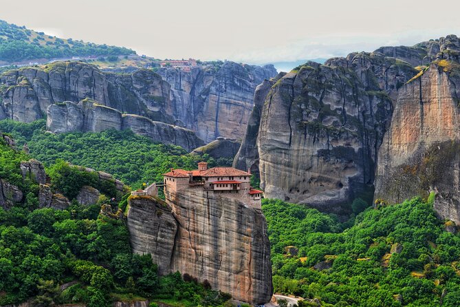 Meteora Monasteries And Thermopylae Private Day Tour - Driver commentary vs licensed guides inside the monasteries