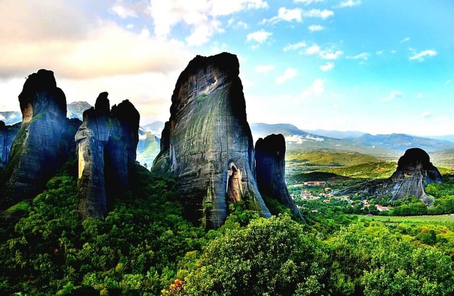 Meteora Monasteries: Full Day Tour from Athens - Kalambaka Free Time: Eat, Walk, and Let Your Photos Catch Up