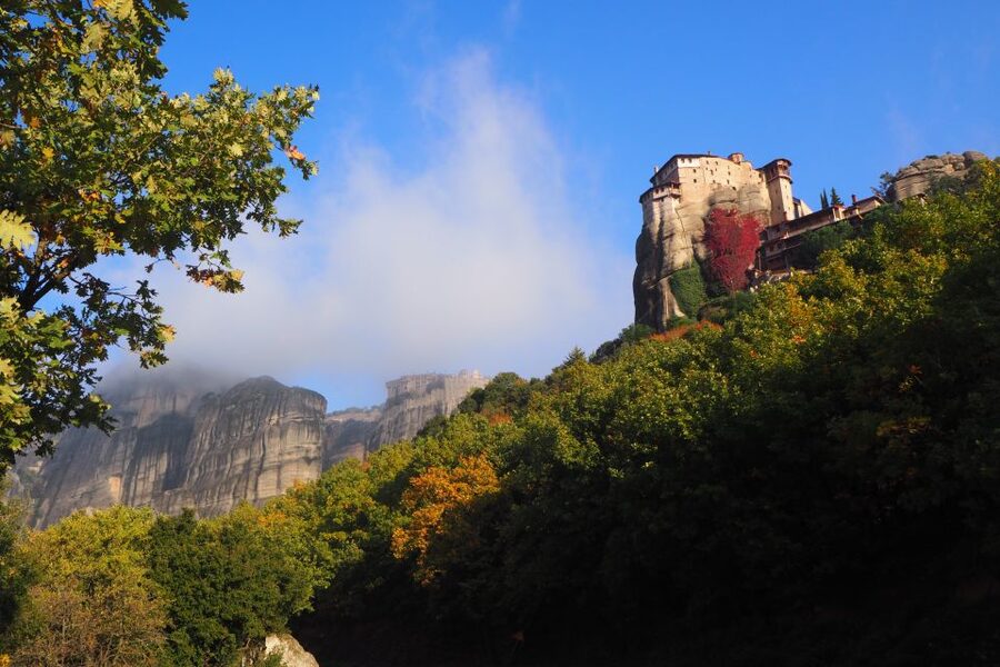 Meteora Monasteries Tour from Athens - A long drive that actually pays off: Athens to Meteora by private car