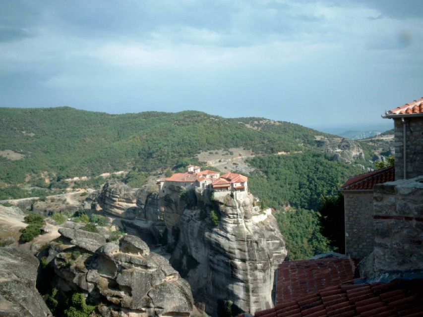 Meteora Monasteries Tour from Athens - Kalambaka or Kastraki lunch: fuel for the ride back