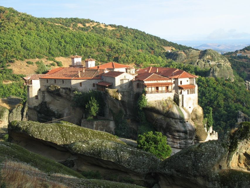 Meteora Monasteries Tour from Athens - Price and logistics: what $978 really means for a group of 7
