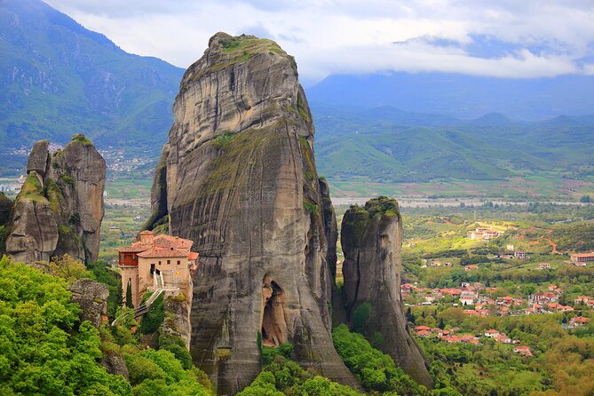 Meteora Private Day Tour from Athens - Taking the Scenic Route: Athens to Meteora via Lamia and Trikala