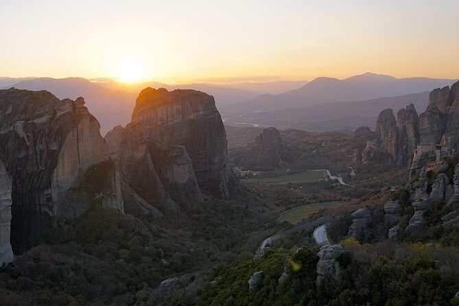 Meteora Private Day Tour from Athens - Holy Trinity and the 140 Steps: The One to Think About Early