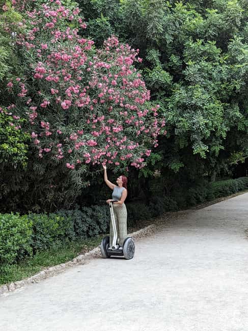 Modern Athens Segway Tour - Practical Fit Checks: Age, Weight, Shoes, and Who Should Skip It