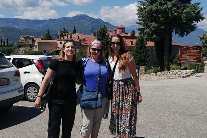 Mystic Delphi in a Full Day Private Tour - Lunch time: Greek food plus a real view
