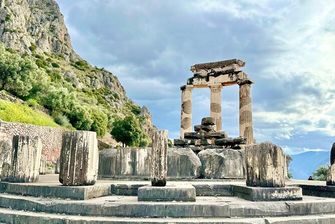 Mystical Delphi & Hosios Loukas Byzantine Wonder Luxury Day Tour - Key Highlights Worth Planning For